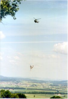 Rebe mit Helikopter